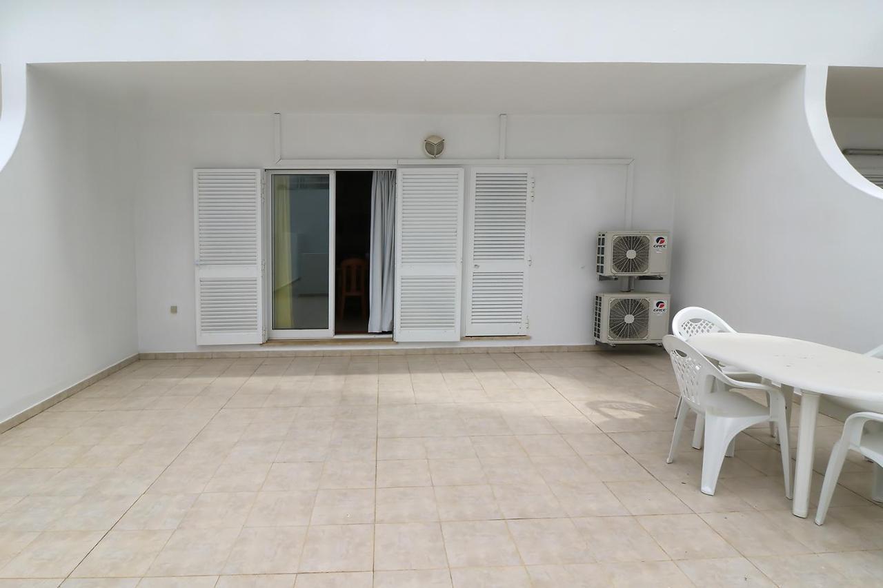 Oura Ocean Front Apartment *